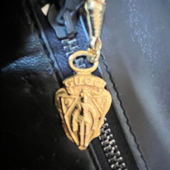 Vintage Authentic Gucci Black Leather Shoulder Bag Purse Gold Interlocking G’s - Picture 6 of 12